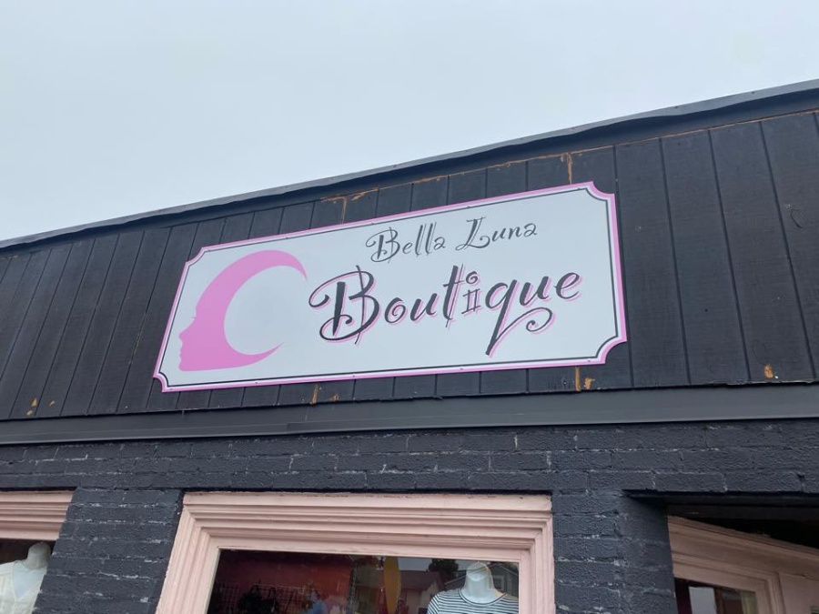 Bella Luna Consignment Boutique Clearance Sale